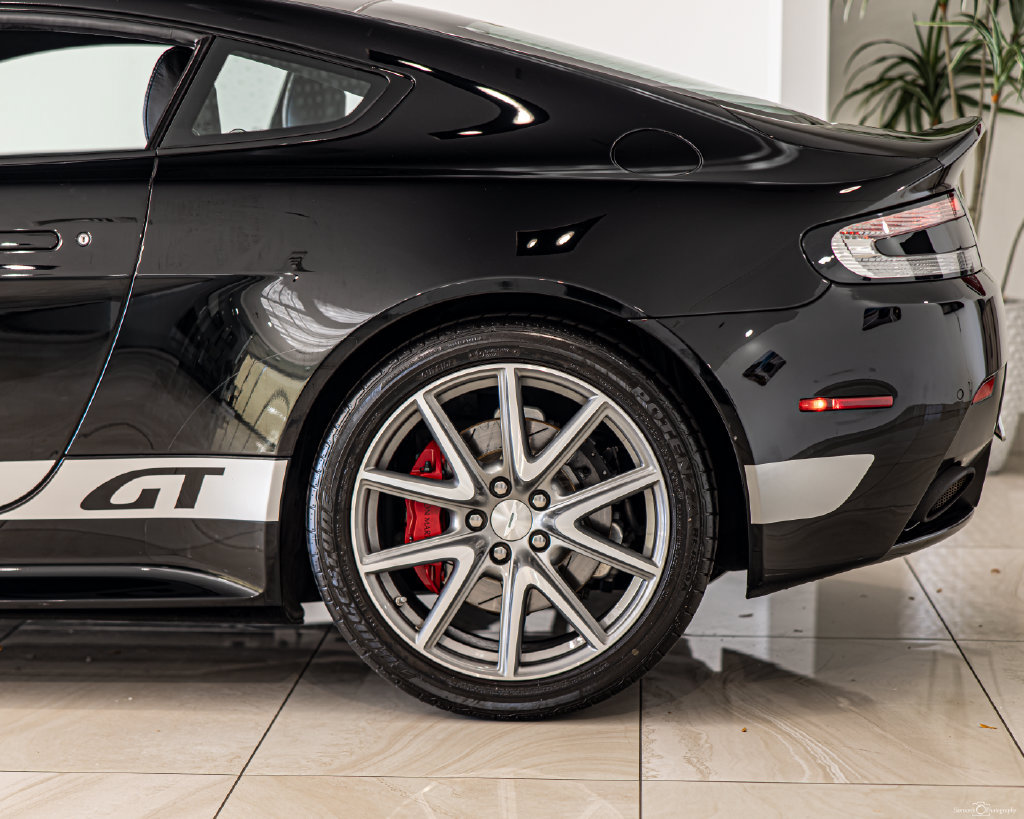 Used 2015 Aston Martin V8 Vantage GT RWD image 7