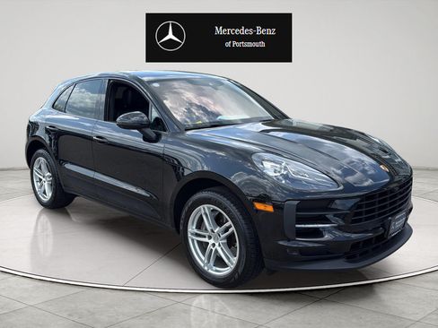 Used 2021 Porsche Macan AWD/4WD image 1
