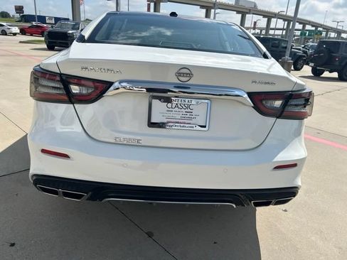 Used 2023 Nissan Maxima Platinum w/ Sport Mat Group FWD image 7