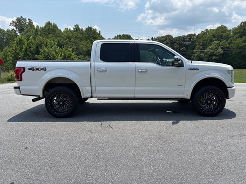 Used 2015 Ford F150 Platinum w/ Equipment Group 701A Luxury AWD/4WD image 6