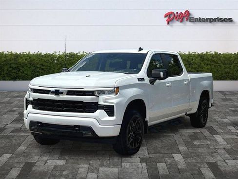 Used 2023 Chevrolet Silverado 1500 RST w/ Convenience Package II AWD/4WD image 5