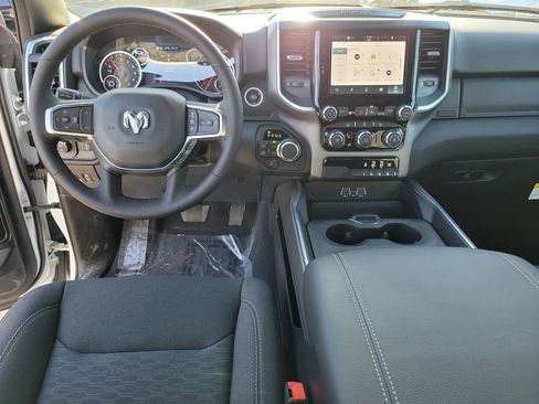New 2026 RAM 1500 Big Horn AWD/4WD image 4