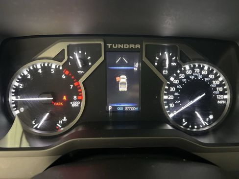 Used 2022 Toyota Tundra SR5 AWD/4WD image 18