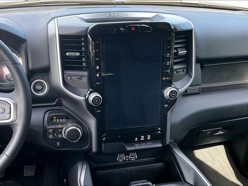 Used 2025 RAM 1500 Big Horn AWD/4WD image 18