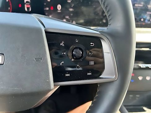 Used 2025 Nissan Murano SV AWD/4WD image 24