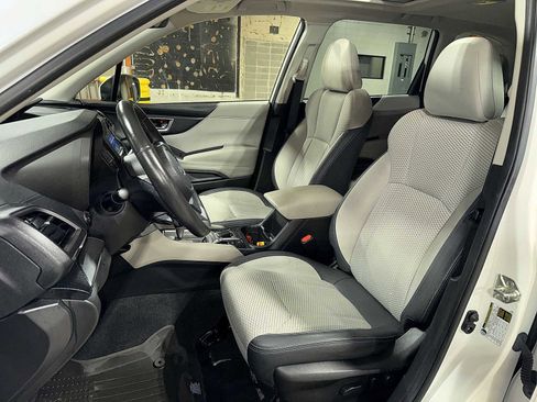 Used 2021 Subaru Forester Premium image 15