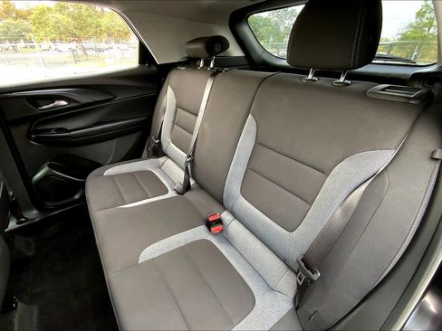 Used 2023 Chevrolet TrailBlazer LT image 19