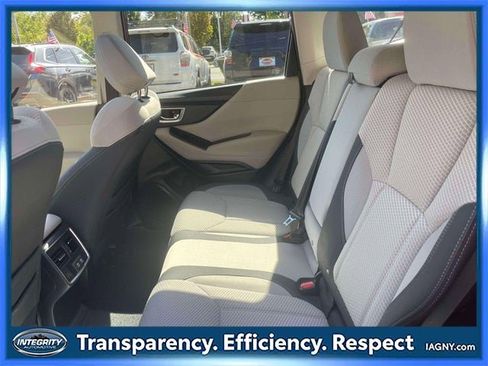 Used 2023 Subaru Forester Premium image 12