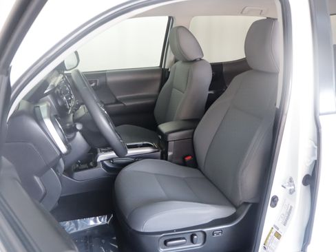 Used 2023 Toyota Tacoma SR5 image 7