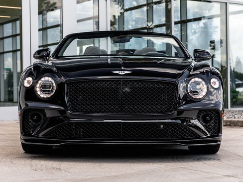 Used 2024 Bentley Continental GT Speed image 19