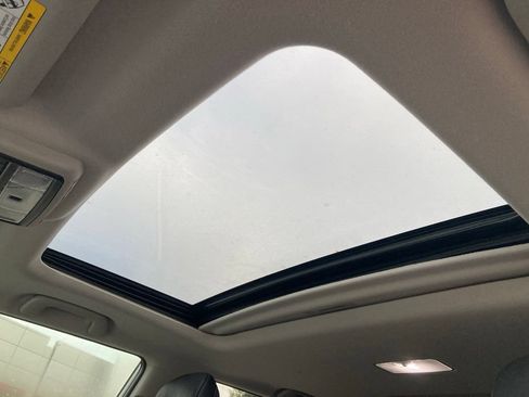 Used 2023 Toyota 4Runner SR5 Premium w/ Moonroof Package RWD image 13