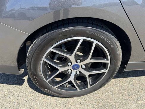 Used 2018 Ford Focus SEL FWD image 36