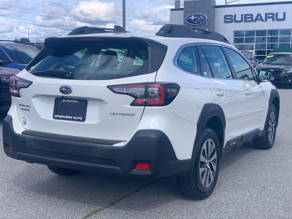 Used 2024 Subaru Outback AWD/4WD image 5