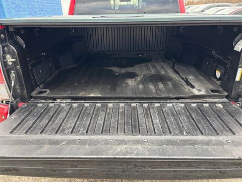 Used 2017 Toyota Tacoma Limited image 16