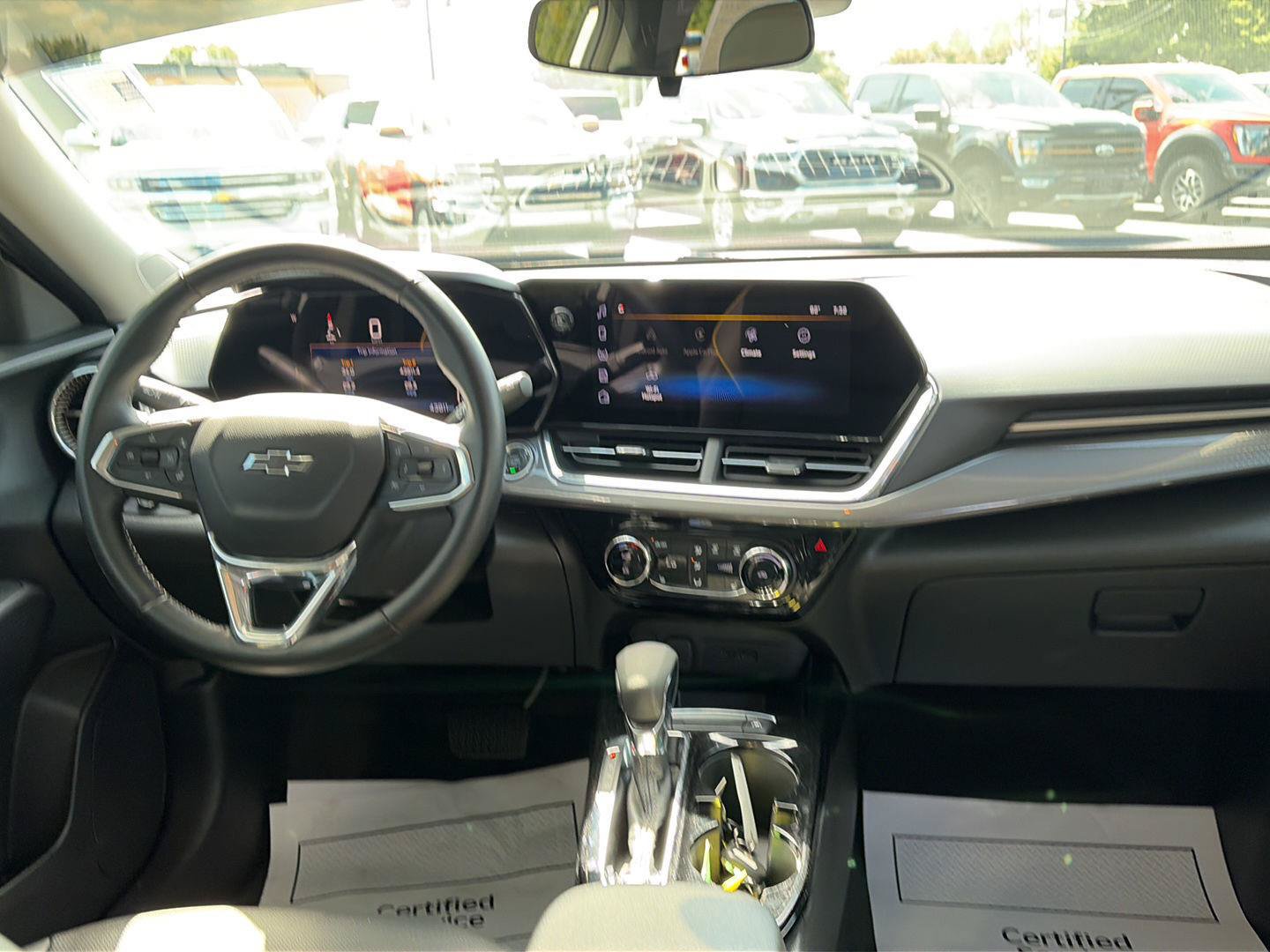 Used 2025 Chevrolet Trax ACTIV w/ Driver Confidence Package FWD image 19