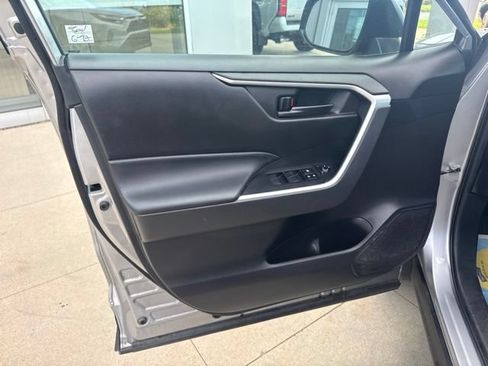 Used 2023 Toyota RAV4 LE FWD image 13