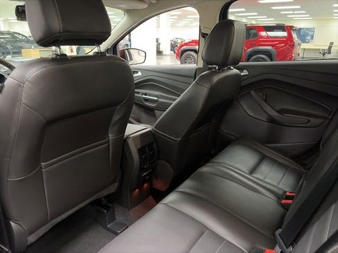 Used 2015 Ford Escape Titanium image 13