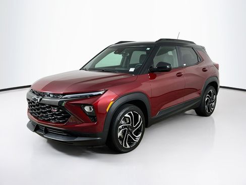 Used 2024 Chevrolet TrailBlazer RS FWD image 3