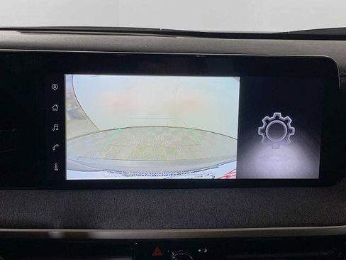 Certified 2025 Nissan Kicks SV image 11