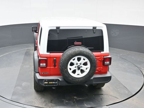 Used 2021 Jeep Wrangler Unlimited Islander image 29