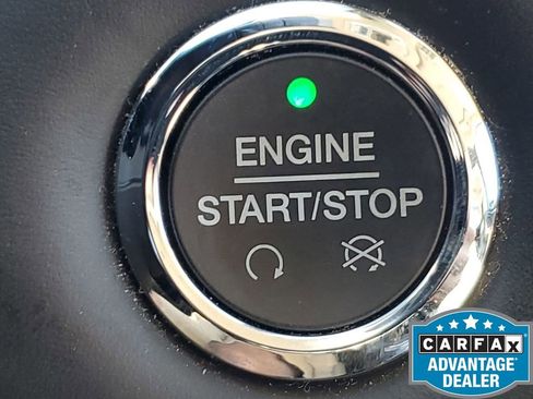 Used 2019 Ford Explorer Platinum image 40