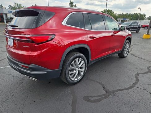 Certified 2026 Buick Enclave Preferred AWD/4WD image 3