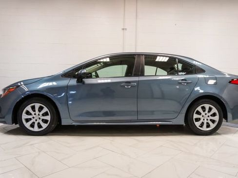Used 2023 Toyota Corolla LE FWD image 30