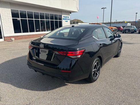Used 2025 Nissan Sentra SV image 7