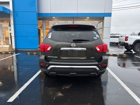 Used 2017 Nissan Pathfinder S image 9