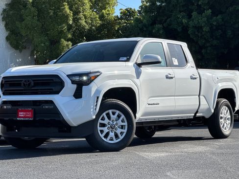 New 2025 Toyota Tacoma SR5 image 2