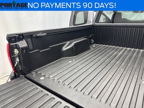 Used 2020 Toyota Tacoma SR AWD/4WD image 31