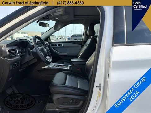 Used 2024 Ford Explorer XLT w/ Equipment Group 202A AWD/4WD image 11