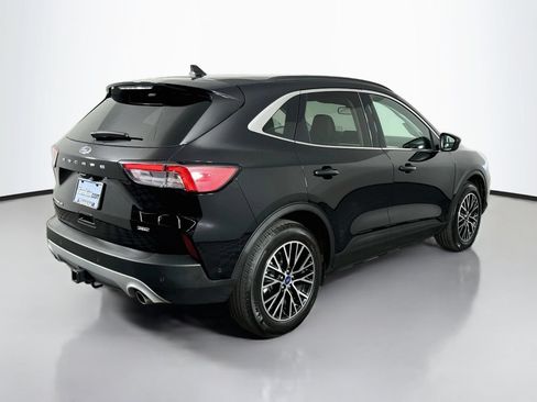 Used 2022 Ford Escape Titanium w/ Titanium Premium Package FWD image 7