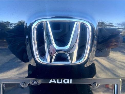 Used 2022 Honda Pilot Sport image 32