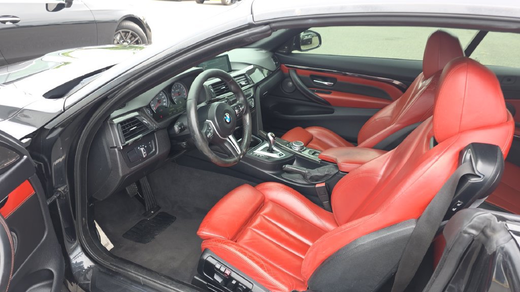 Used 2015 BMW M4 Convertible RWD image 22