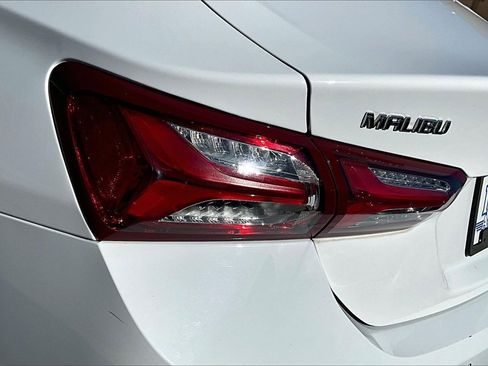 Used 2020 Chevrolet Malibu LT image 30