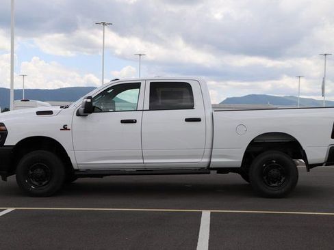 New 2025 RAM 2500 Tradesman AWD/4WD image 5