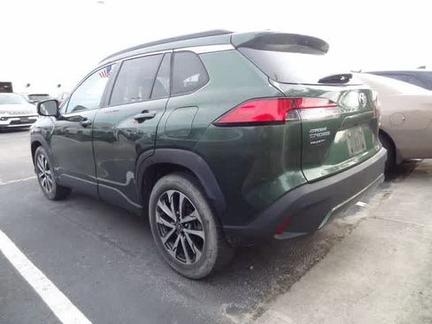 Used 2023 Toyota Corolla Cross XLE w/ Convenience Package image 7