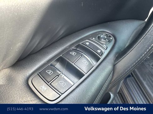 Used 2023 Nissan Armada SL w/ Captain's Chairs Package image 23