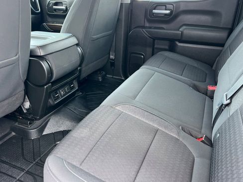 Used 2021 Chevrolet Silverado 1500 LT image 9