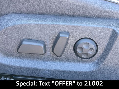 Used 2014 Volkswagen Eos w/ Sport Package image 18