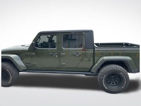Used 2022 Jeep Gladiator Willys image 11