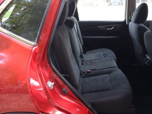Used 2016 Nissan Rogue S AWD/4WD image 21