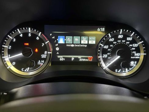 Certified 2024 Toyota Highlander XLE image 12