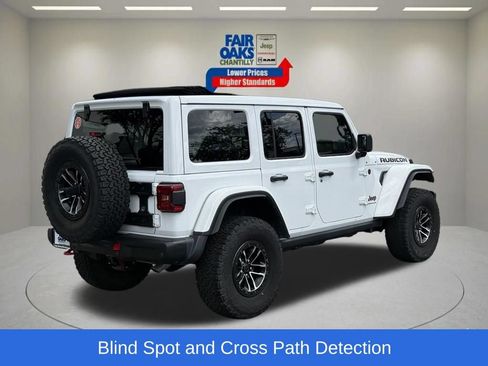 Certified 2025 Jeep Wrangler Unlimited Rubicon AWD/4WD image 12