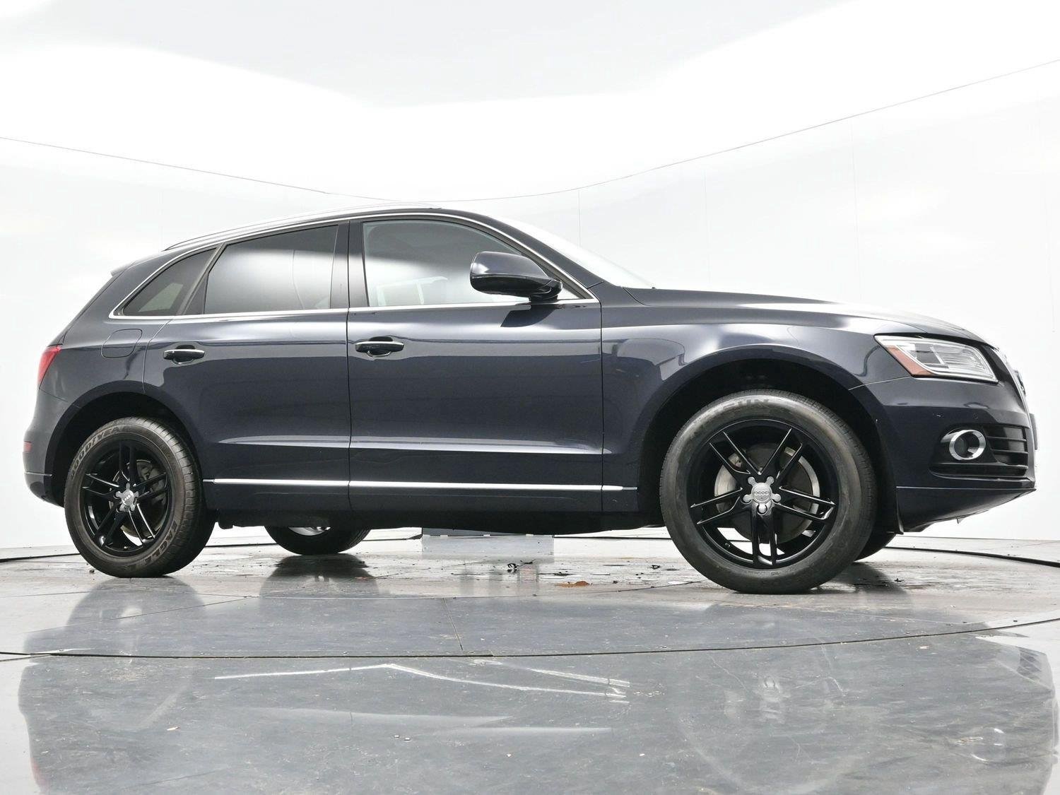 Used 2017 Audi Q5 2.0T Premium Plus w/ Technology Package AWD/4WD image 37