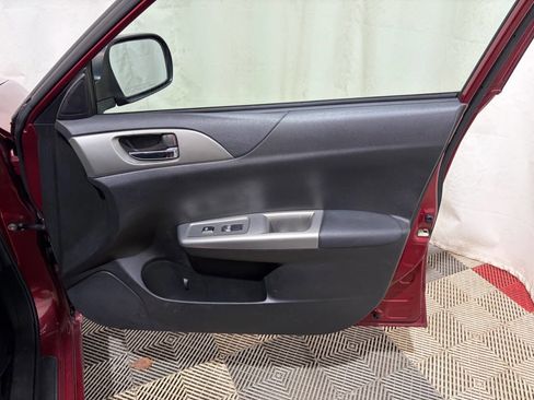 Used 2010 Subaru Impreza 2.5i Premium image 12