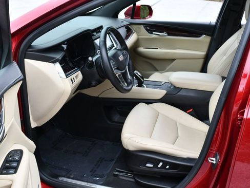 Used 2019 Cadillac XT5 Luxury FWD image 39