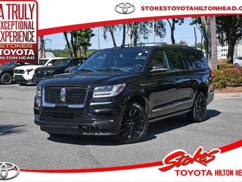 Used 2021 Lincoln Navigator L Reserve image 1