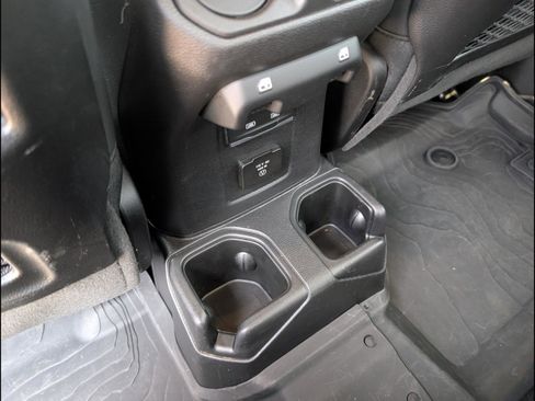 Used 2025 Jeep Gladiator Rubicon image 18